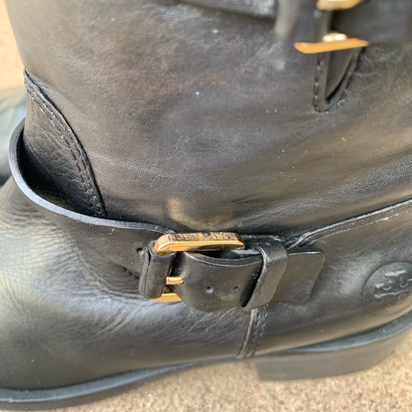 TORY BURCH // Leather Pull On Ankle Bootie // Size 8.5 - Picture 9 of 9